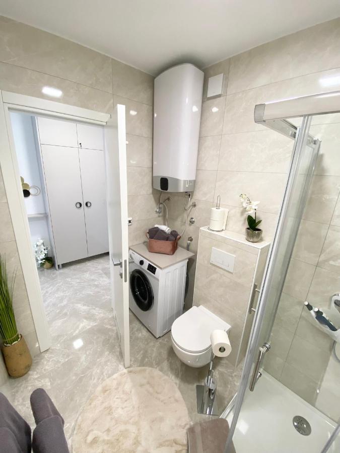 Apartment "50 Shades" With Balcony And Free Parking In The Garage Zadar Dış mekan fotoğraf