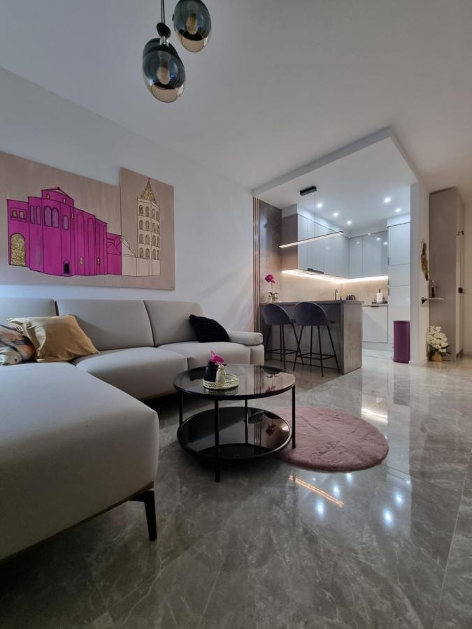 Apartment "50 Shades" With Balcony And Free Parking In The Garage Zadar Dış mekan fotoğraf