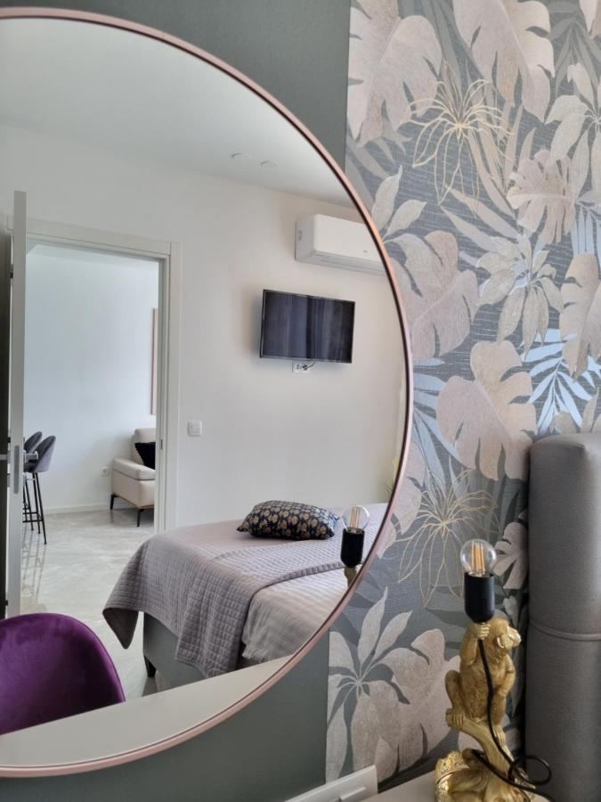 Apartment "50 Shades" With Balcony And Free Parking In The Garage Zadar Dış mekan fotoğraf