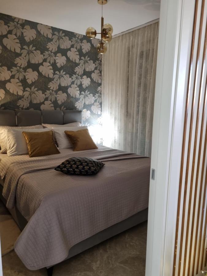Apartment "50 Shades" With Balcony And Free Parking In The Garage Zadar Dış mekan fotoğraf