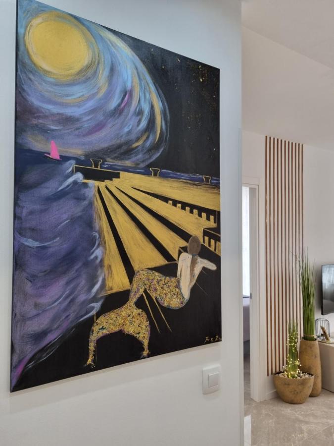 Apartment "50 Shades" With Balcony And Free Parking In The Garage Zadar Dış mekan fotoğraf
